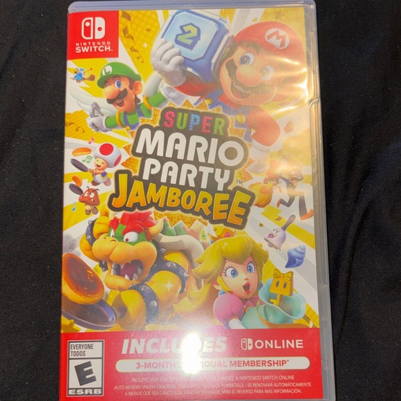 Nintendo Switch Special Edition - Mint Green and Light Blue - Picture 7 of 8